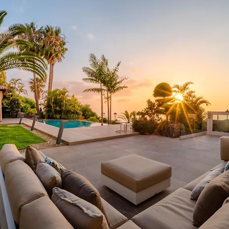 Villa De Lujo Con Piscina Y Vistas Al Mar *